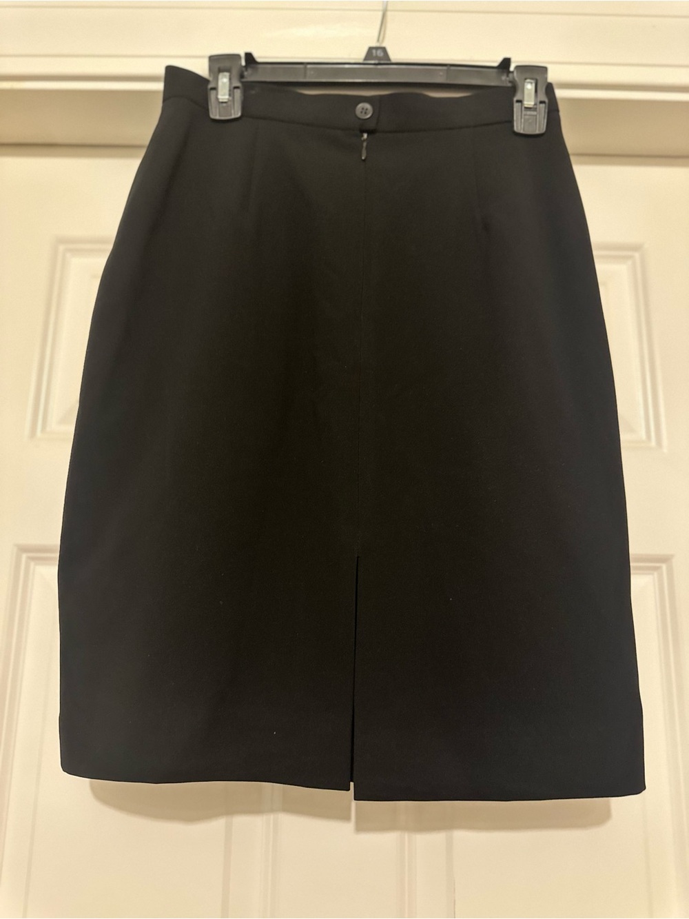 Jones New York Black Pencil Skirt with Front Vent